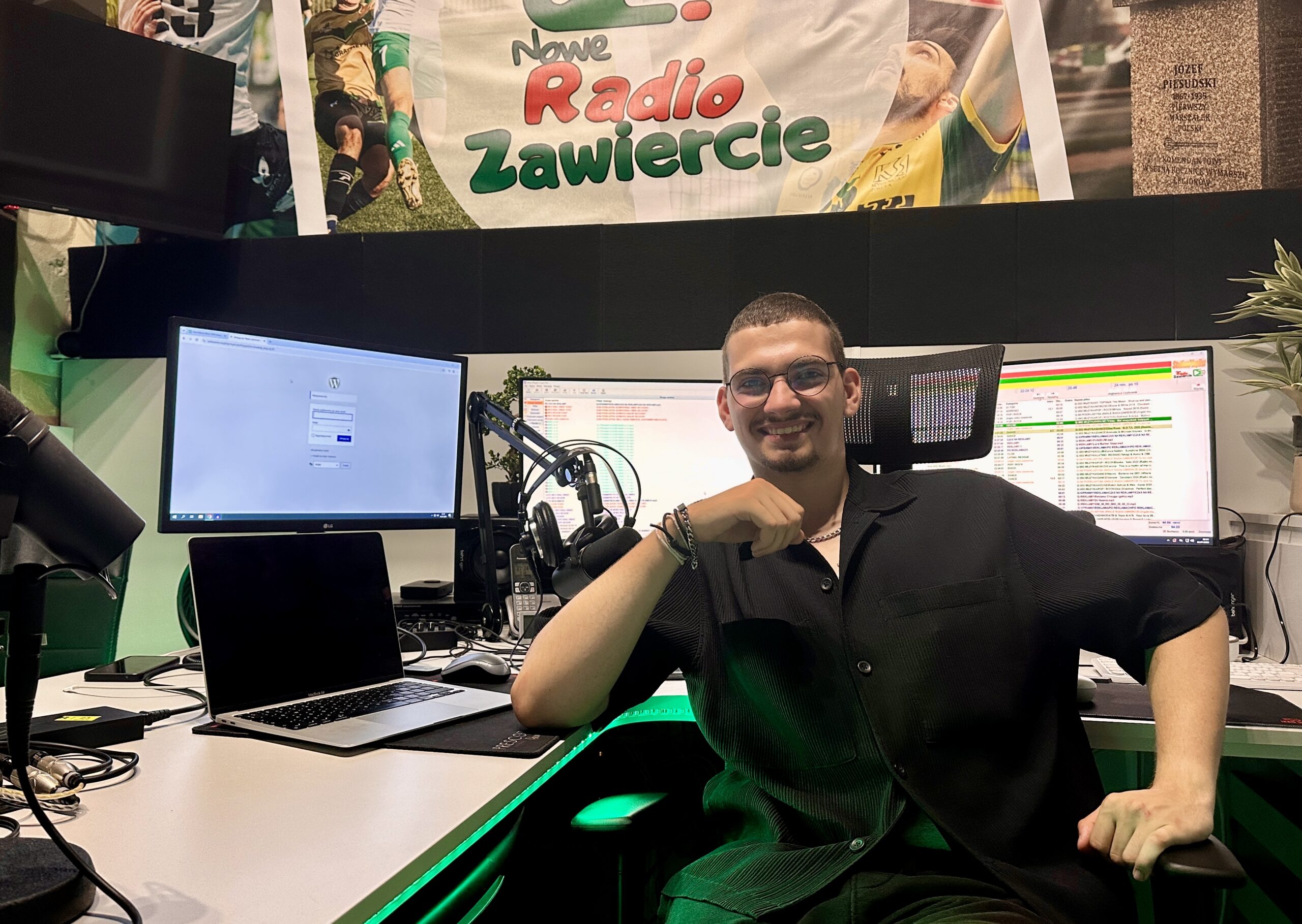 Tło