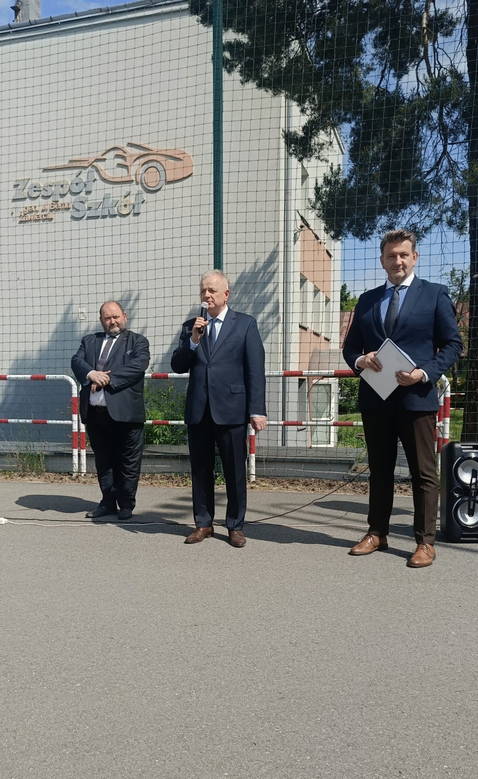 Tło